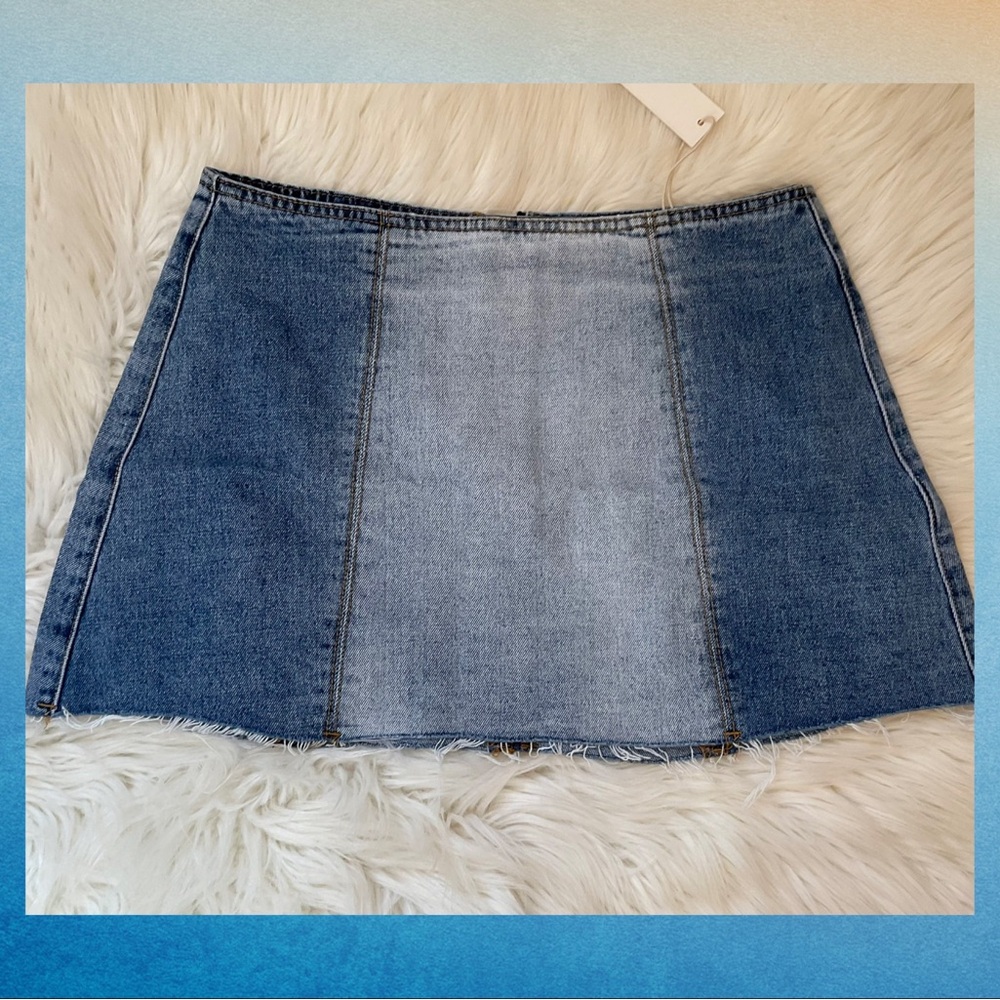 BLANKNYC Callback Denim Skirt - NWT - Size 30